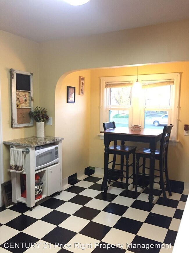 Building Photo - 3 br, 2 bath House - 1124 8th Street