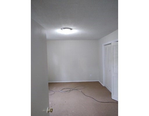 Primary Photo - 10 Agawam St