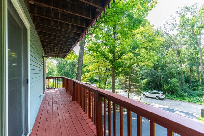 Building Photo - 1012 W Dale Ave