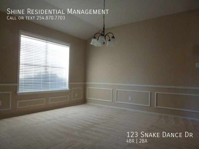 Foto del edificio - 123 Snake Dance Dr