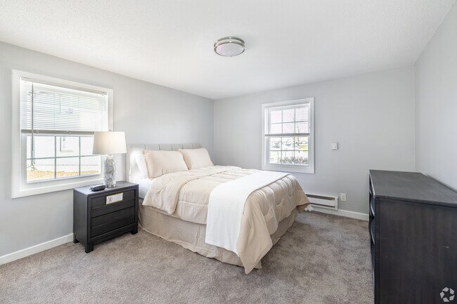 Building Photo - ReNew Groton