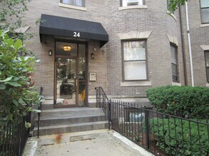 Building Photo - 24 Peterborough St