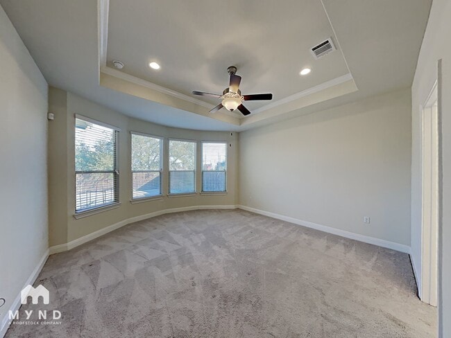 Building Photo - 9708 Betulla Dr