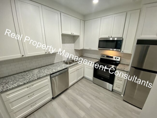 Foto del edificio - Renovated 3-Bedroom Home! Deposit Free Living Available via Obligo