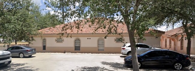 Building Photo - 600 Buena Vista Dr