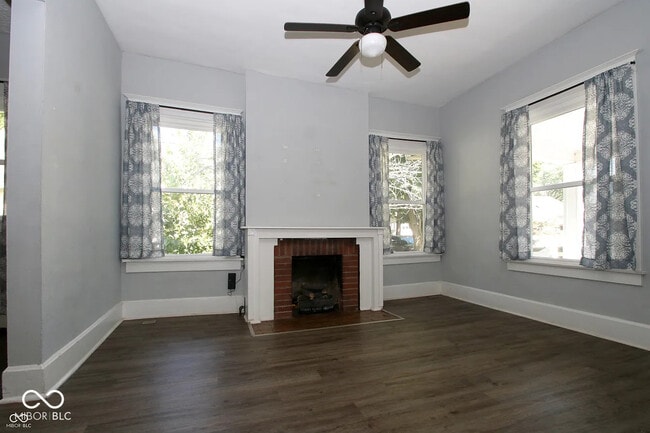 Building Photo - 56 Central Ave