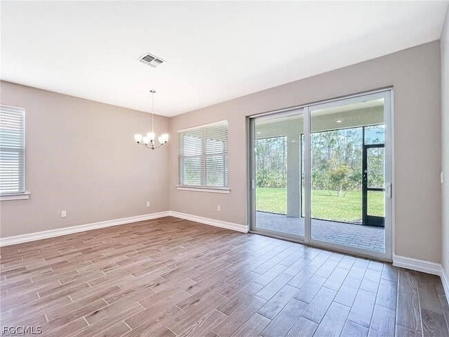 Foto del edificio - 3804 Crosswater Dr