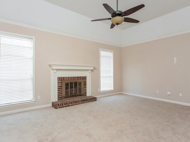 Foto del edificio - 6342 Oak Walk Ln