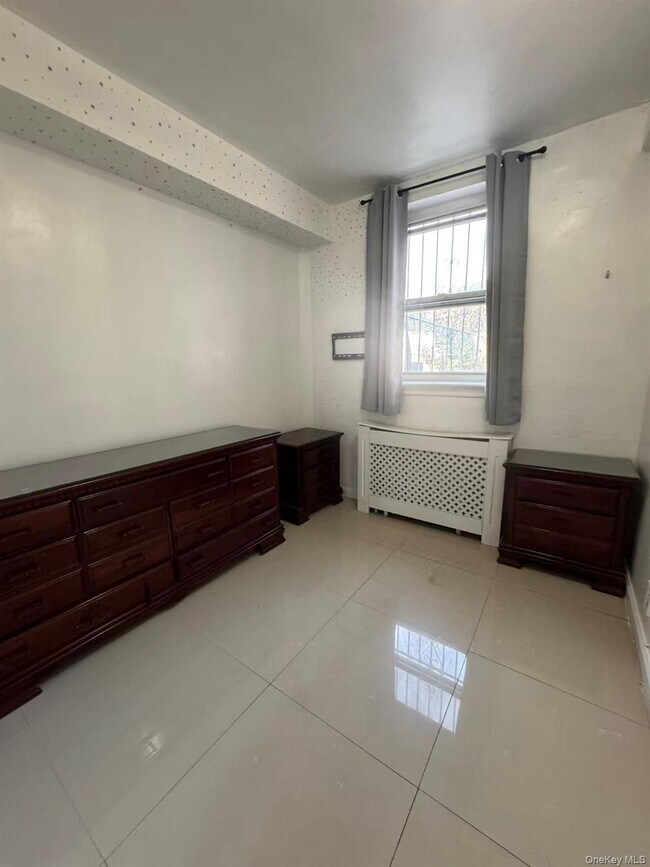 Foto del edificio - 47-05 90th St