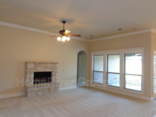 Foto del edificio - 7509 E 83rd Pl N