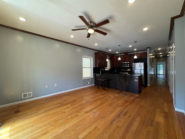 Building Photo - 58 Bostwick Ave