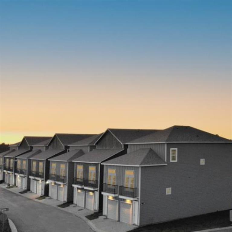 Foto principal - 4922 Paradigm Ln