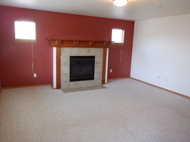 Building Photo - 1393 Foreman Rd