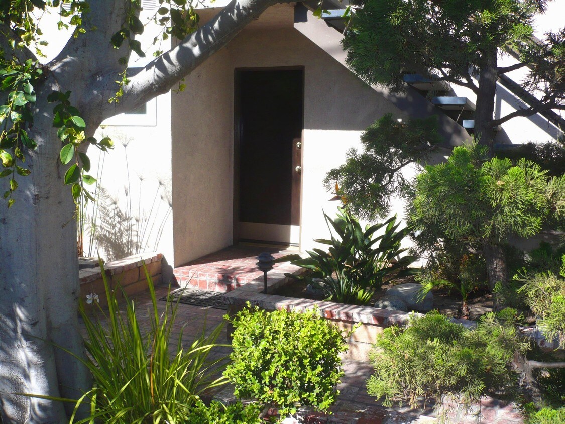 A Private Garden Entrance - 8240 Pershing Dr