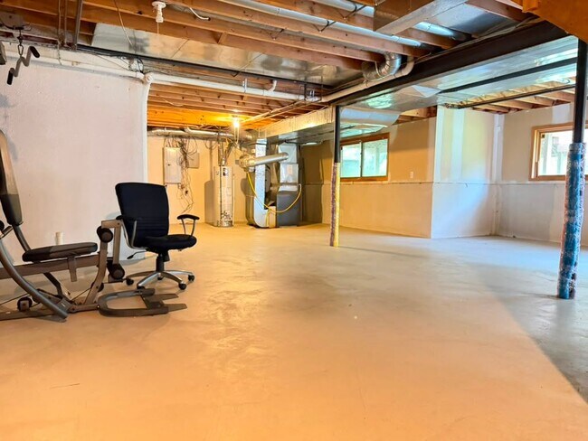 Foto del edificio - 7782 Watford Dr
