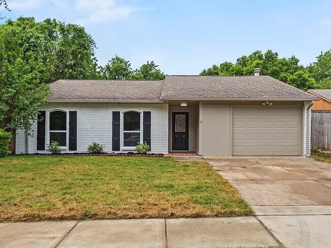 Building Photo - 512 Cumberland Dr