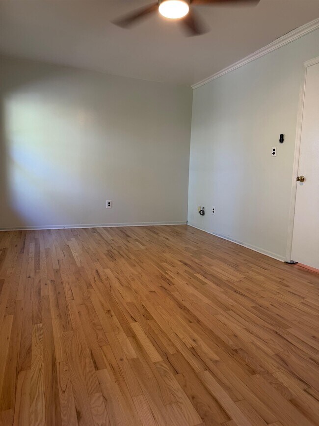 Foto del edificio - 729 10th St