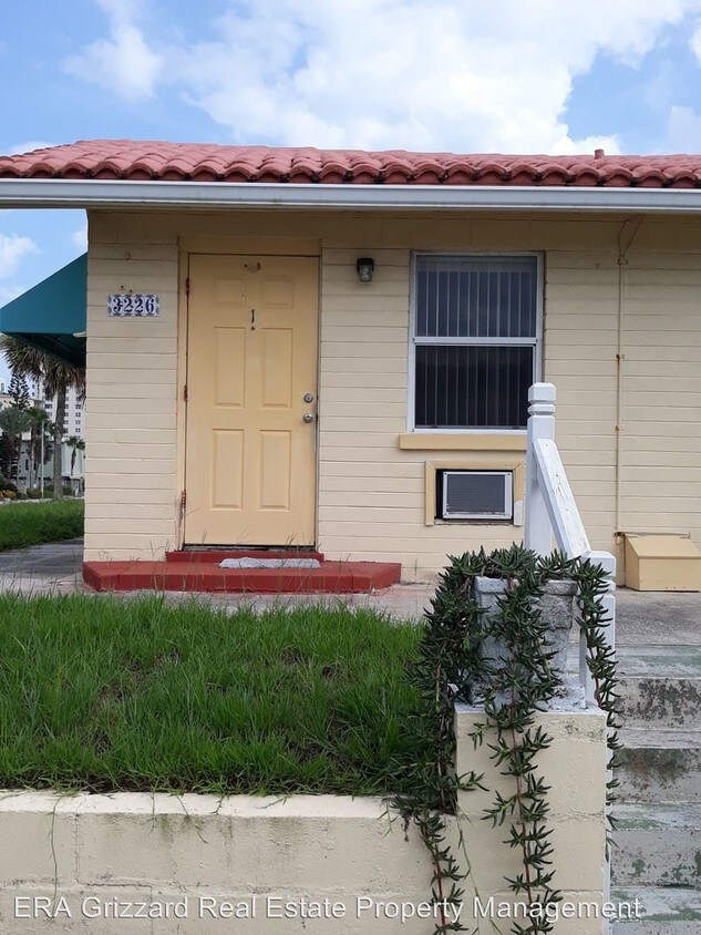 Primary Photo - 3226 S Atlantic Ave