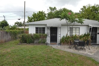 Building Photo - 2567 15th Ave N