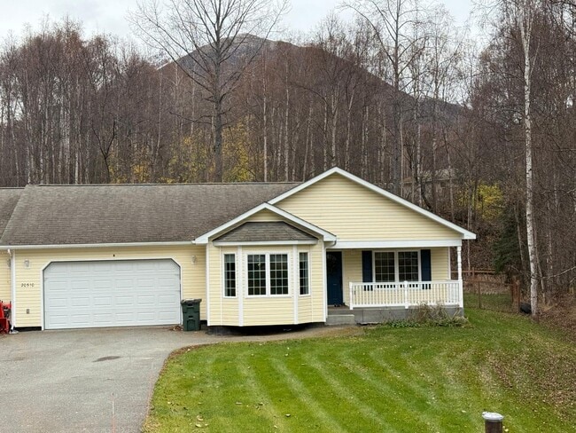 Unit B - 20510 Wooded Hollow Cir