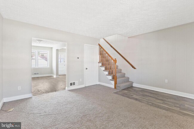 Foto del edificio - 2232 Coralthorn Rd