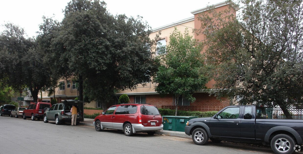 Garfield Agape Court - Garfield Agape Court Apartments