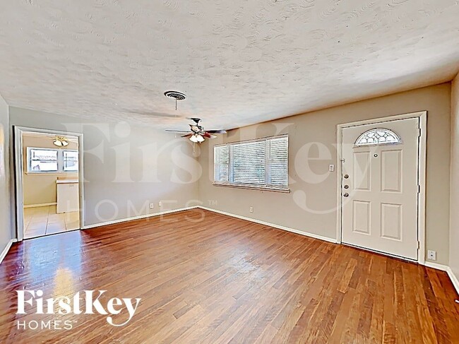 Building Photo - 4009 Shawnee Trail