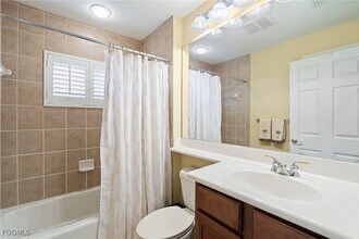 Building Photo - 12531 Villagio Way