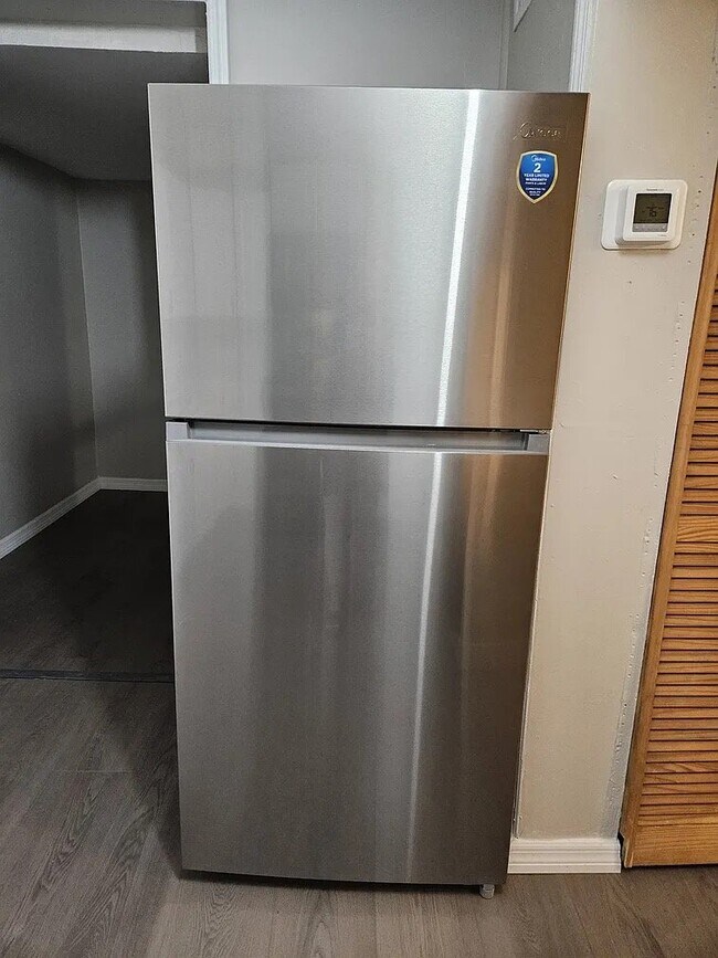 Foto del edificio - 3705 N Clearfield Ave