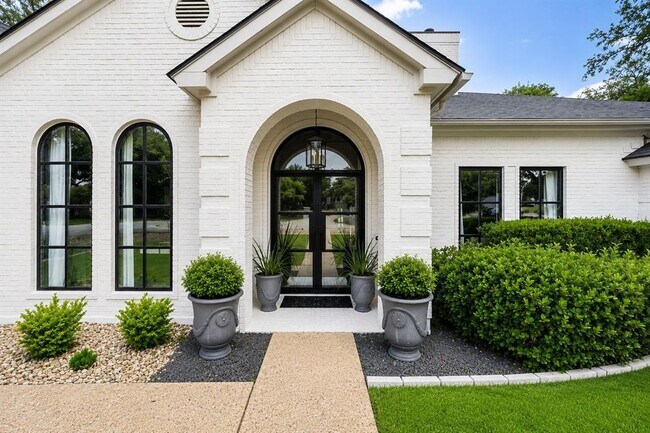 Building Photo - 301 Copperleaf Rd