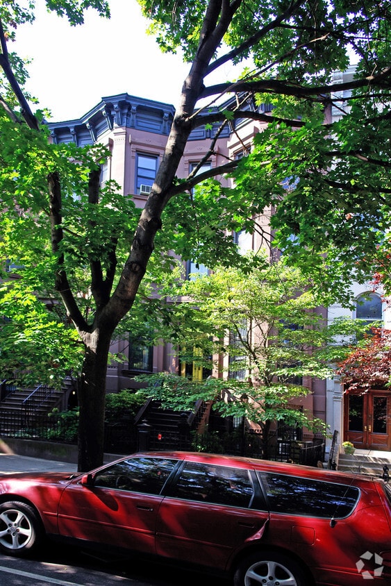 Primary Photo - 416 3rd St