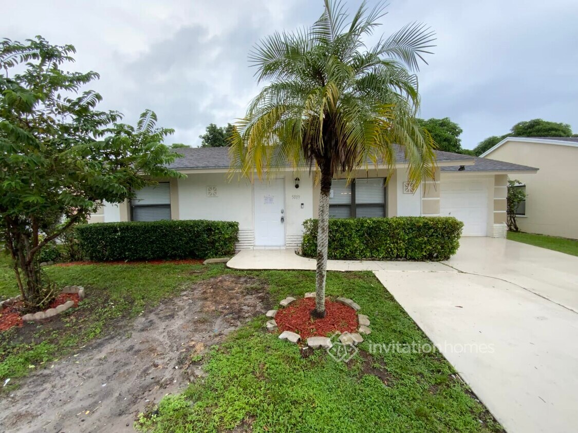 Foto principal - 5819 Judd Falls Rd E