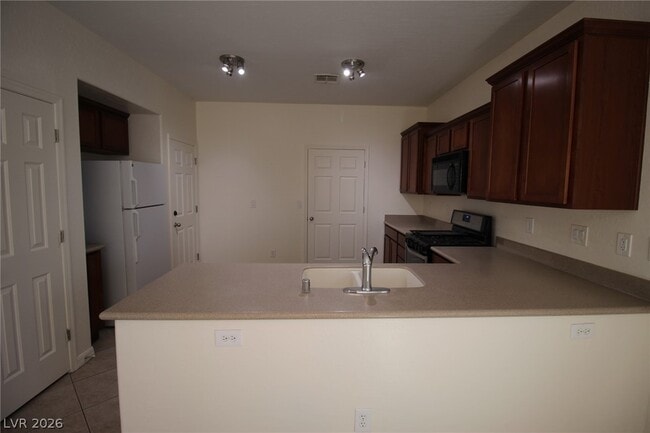 Building Photo - 8984 Salvatore St