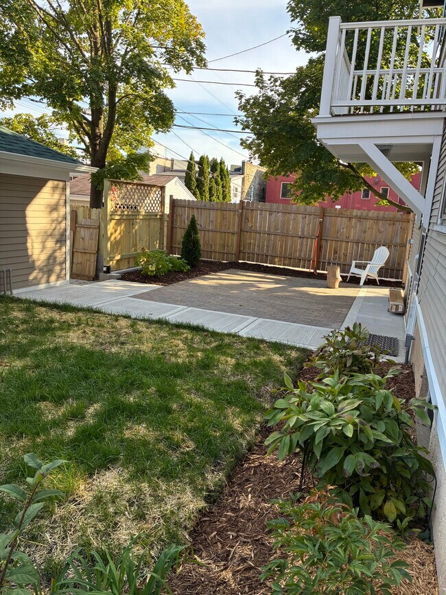 IMG-2538 - 4012 N Stowell Ave