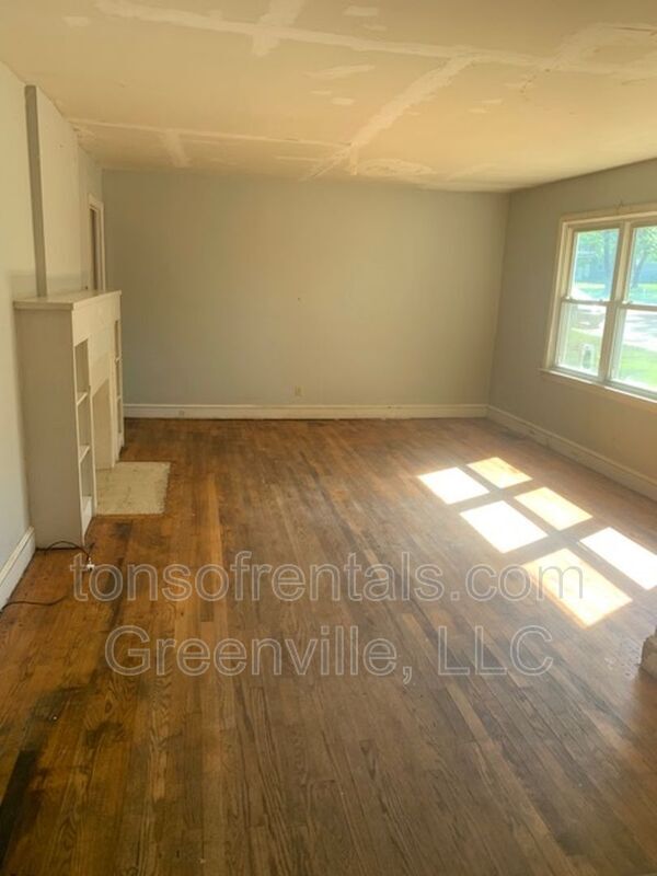 106 Hampton Ave, Gaffney, SC 29341 House Rental in Gaffney, SC