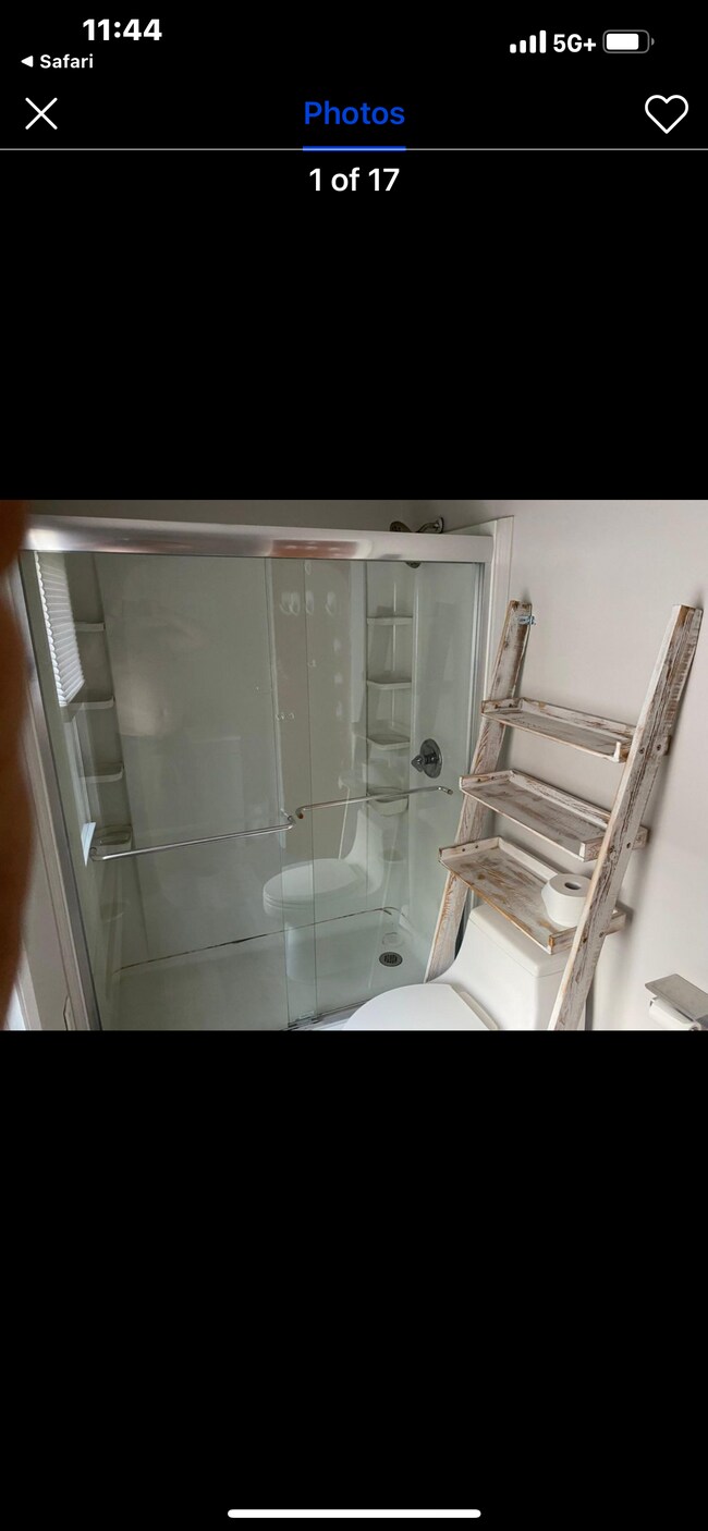 Foto del edificio - 10 Glenwood Ave