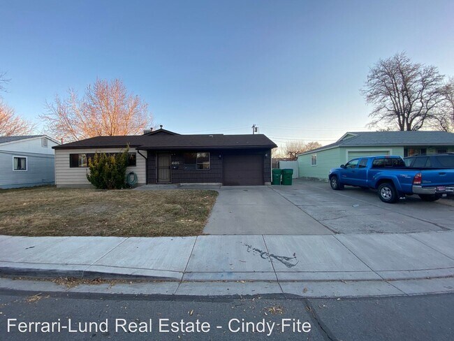 Foto del edificio - 3 br, 2 bath House - 665 Tasker Way