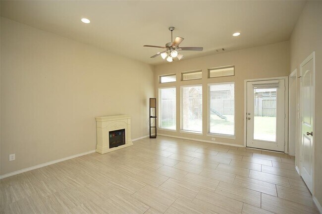 Foto del edificio - 29119 Parker Trace Dr