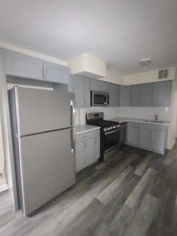 Foto del edificio - 964 East 100th Street