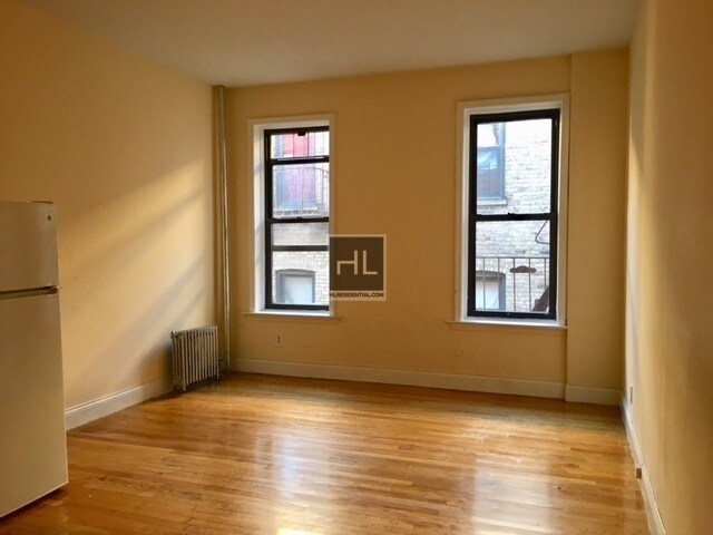 Building Photo - 14703 Northern Blvd
