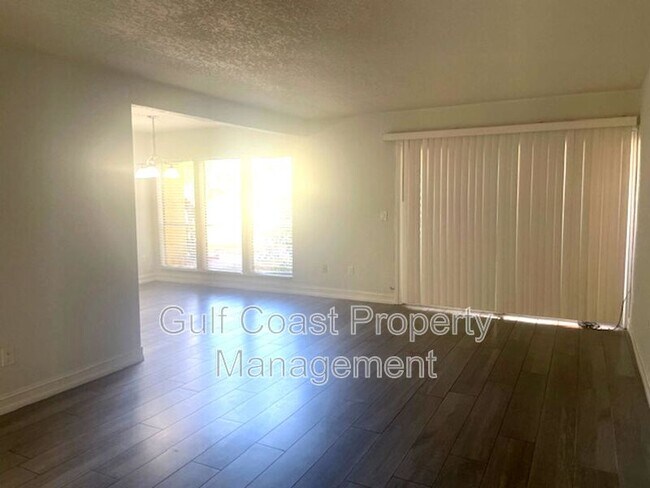 Foto del edificio - 3417 Clark Rd
