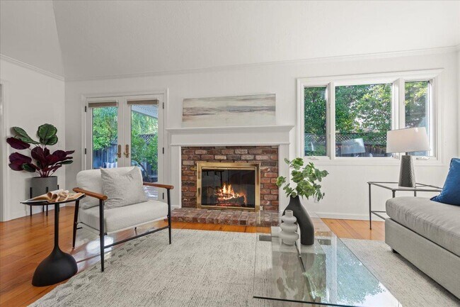 Foto del edificio - 1028 Clark Ave