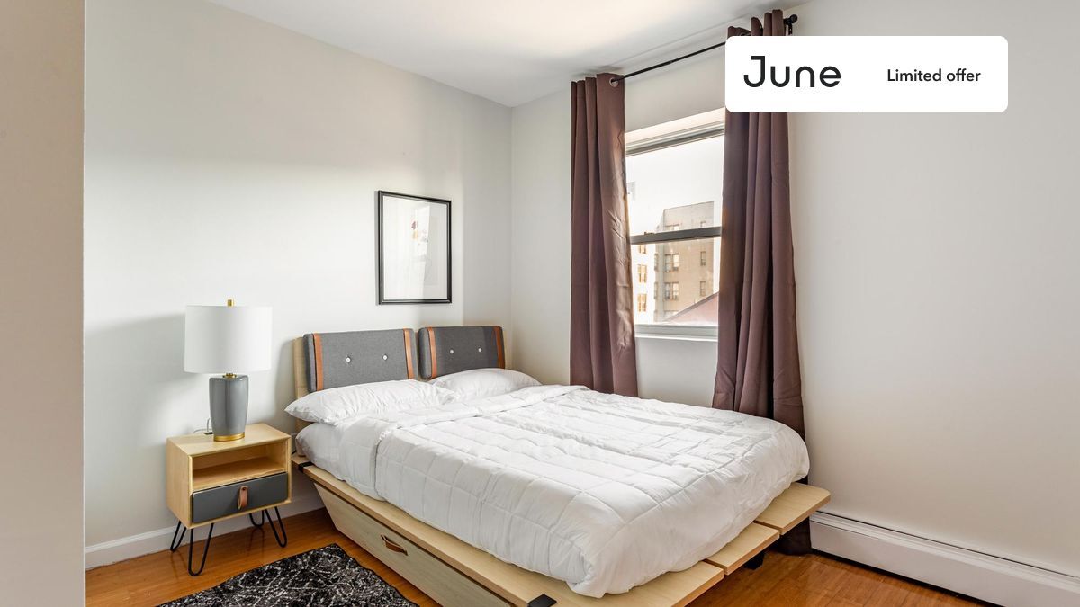 Private bedroom in 4 bed/2 bath Home Condo for Rent in New York City
