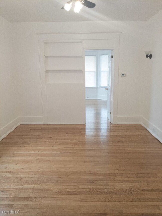 Building Photo - 2 br, 1 bath Duplex - 927 Butterworth Stre...
