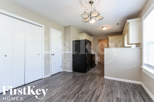 Foto del edificio - 1938 Bradford Trace Way