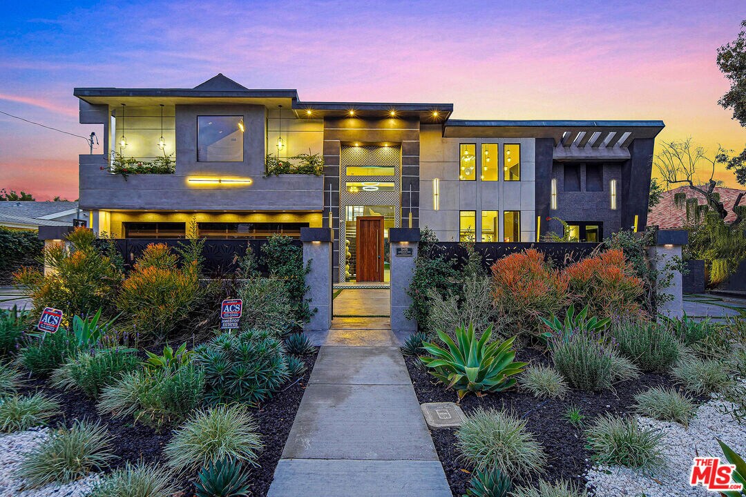 Foto principal - 5415 Amestoy Ave