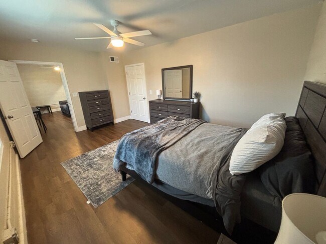 Foto del edificio - 637 Washington St