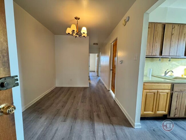 Foto del edificio - 5626 Sylvan Ave