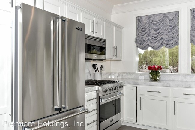 Building Photo - 2 br, 2 bath House - 9430 Laguna Niguel Dr...