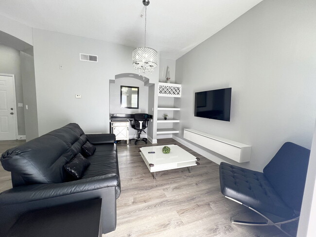 Foto del edificio - 7220 Westpointe Blvd